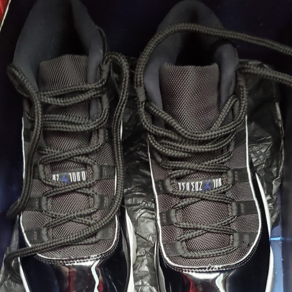Retro jordan 11s space jam concord